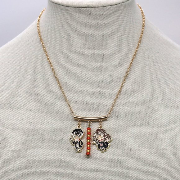 Harry Potter theme necklace with figurine included. - Picture 2 of 4